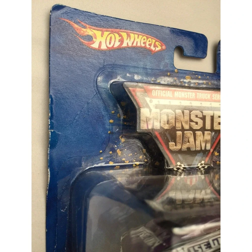Hot Wheels Monster Jam Monster Truck WISE GUY #22 Purple Die Cast 1/64 Bent Card